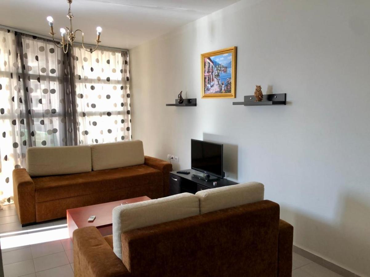 Lorenso Guest House Саранда Экстерьер фото