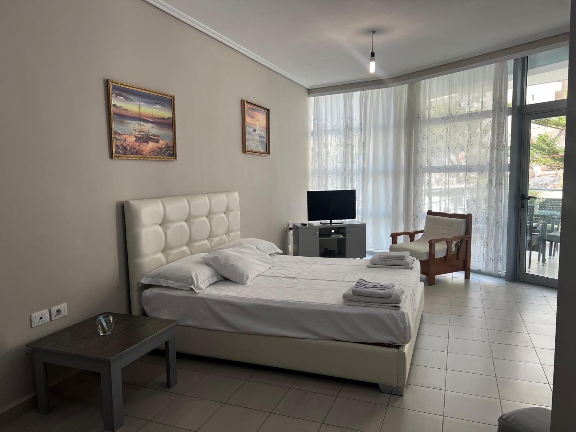 Lorenso Guest House Саранда Экстерьер фото